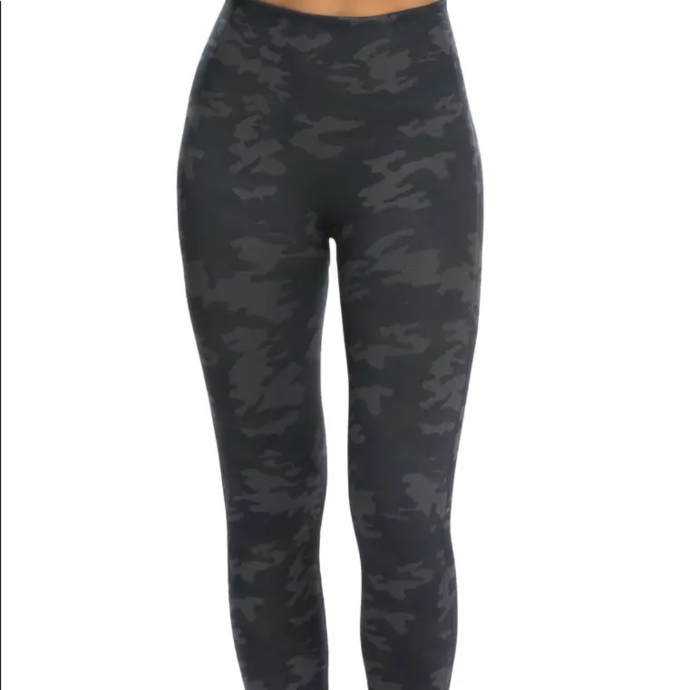Spanx black camo leggings